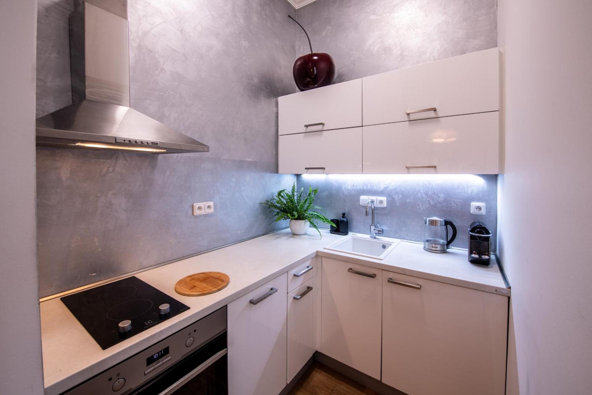 Modern Downtown Apt - Renovated, On Ideal Location Prag Eksteriør billede