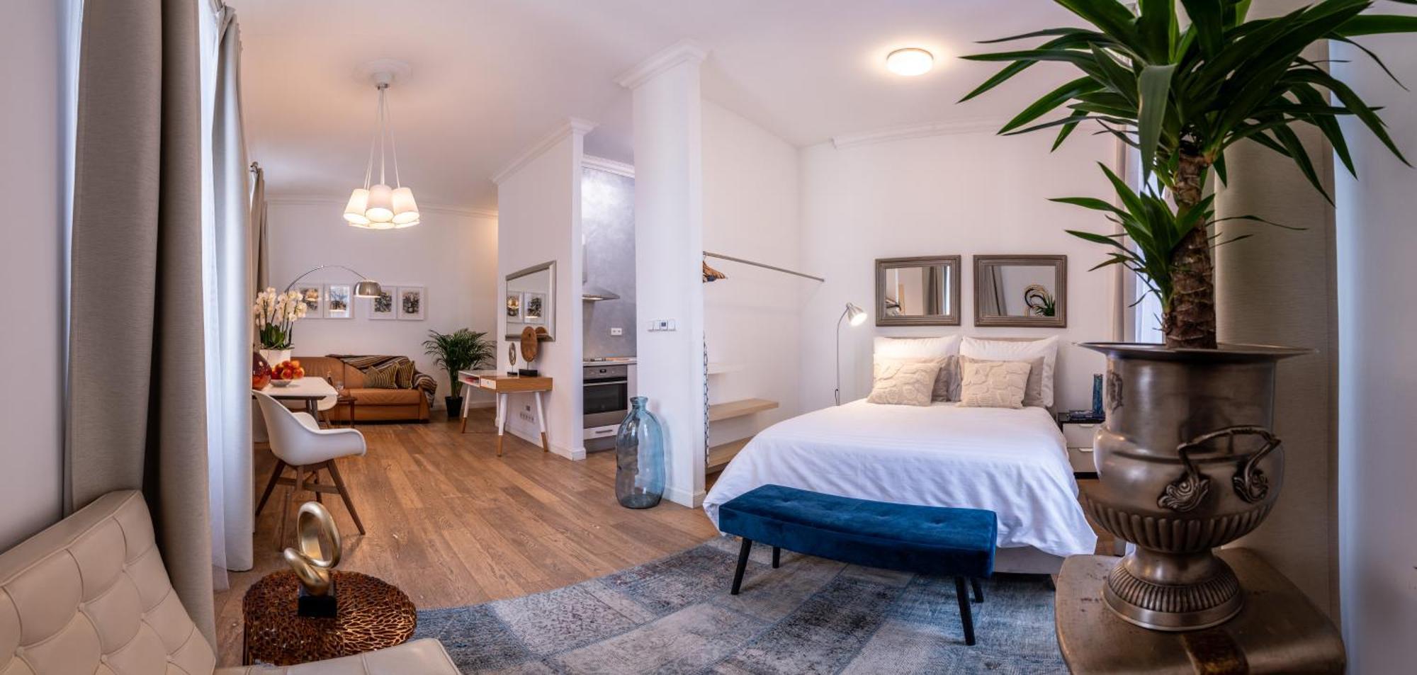 Modern Downtown Apt - Renovated, On Ideal Location Prag Eksteriør billede